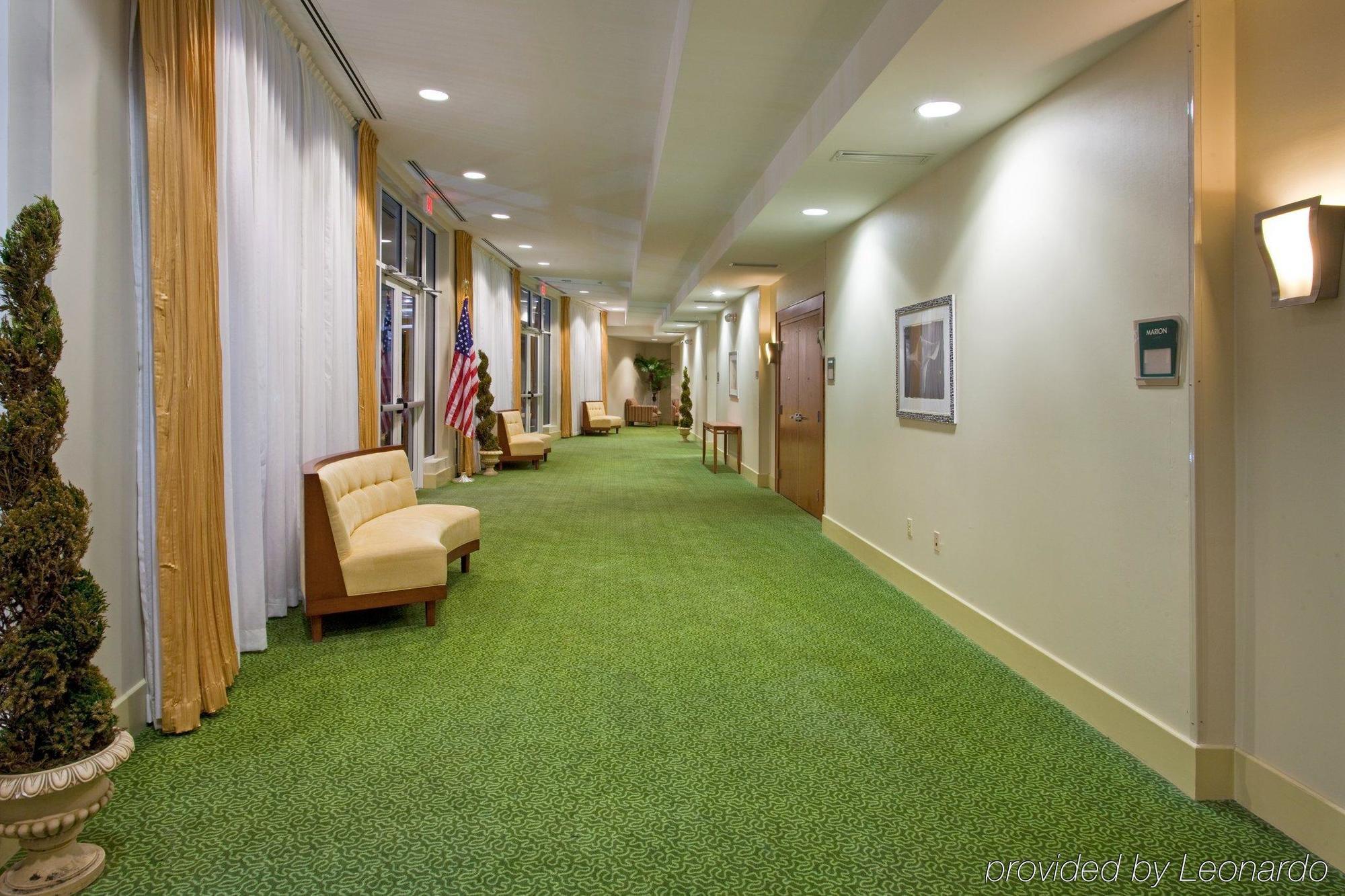 Holiday Inn Santee By Ihg Интериор снимка